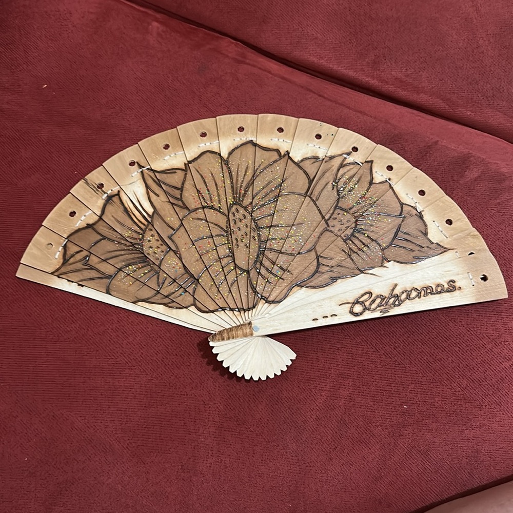 Handcrafted Wooden Fan with Floral Design Bahamas - Picture 2 of 5